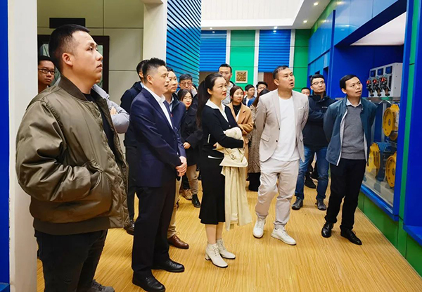 1678947559904634.jpg 小04.jpg