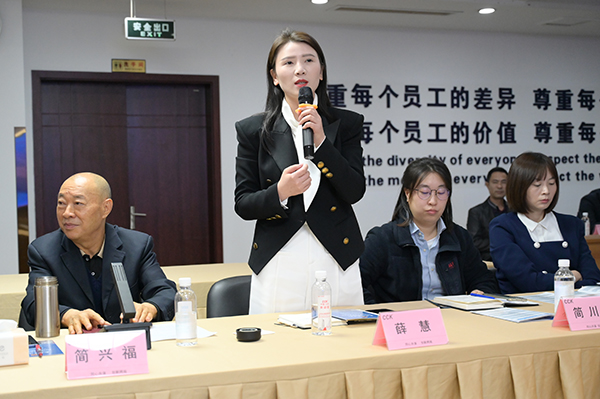 1697680024987623.jpg 小6薛總照片.jpg